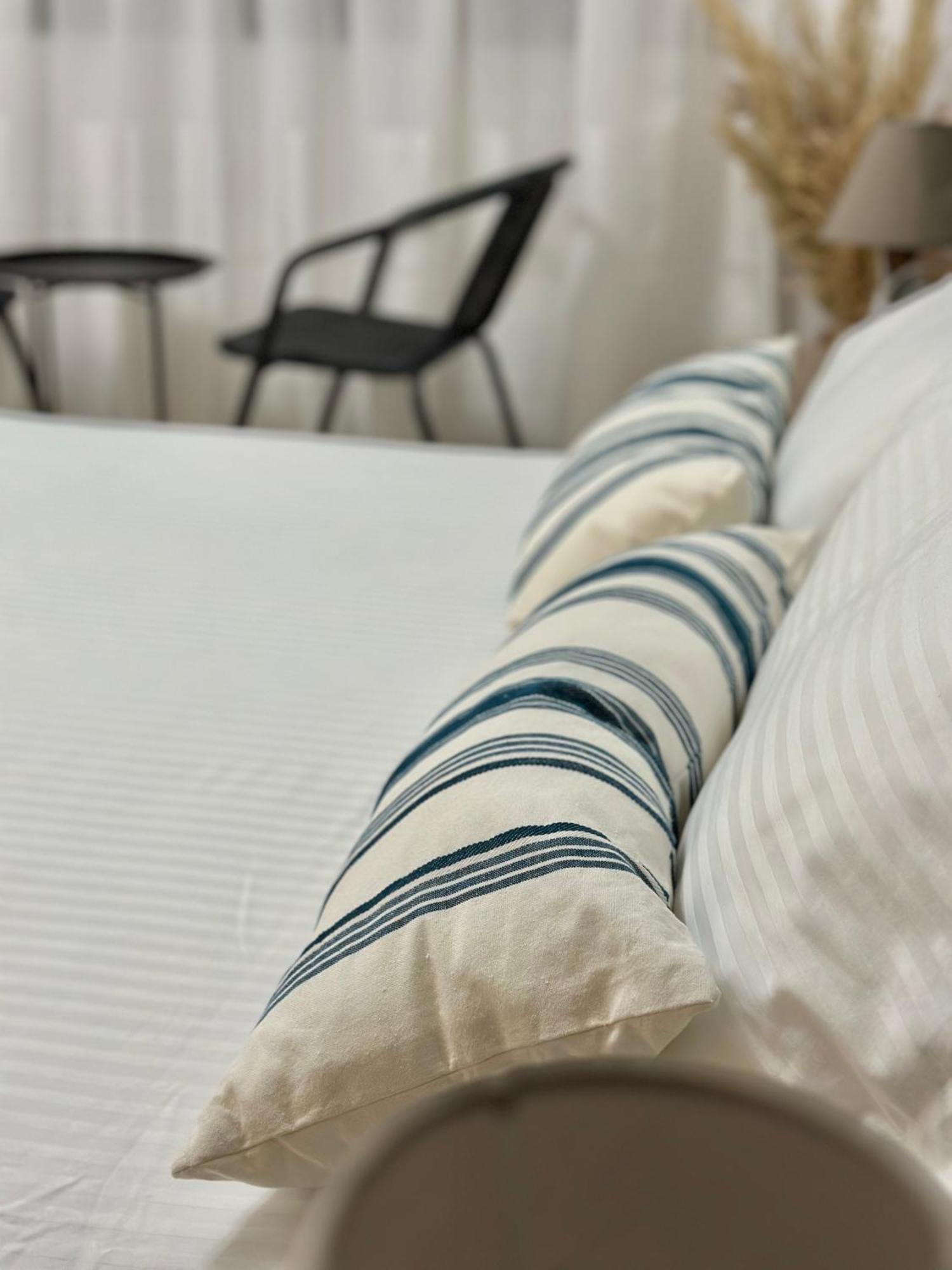 Lungomare Luxury Sea View Apartaments Vlore Exterior photo