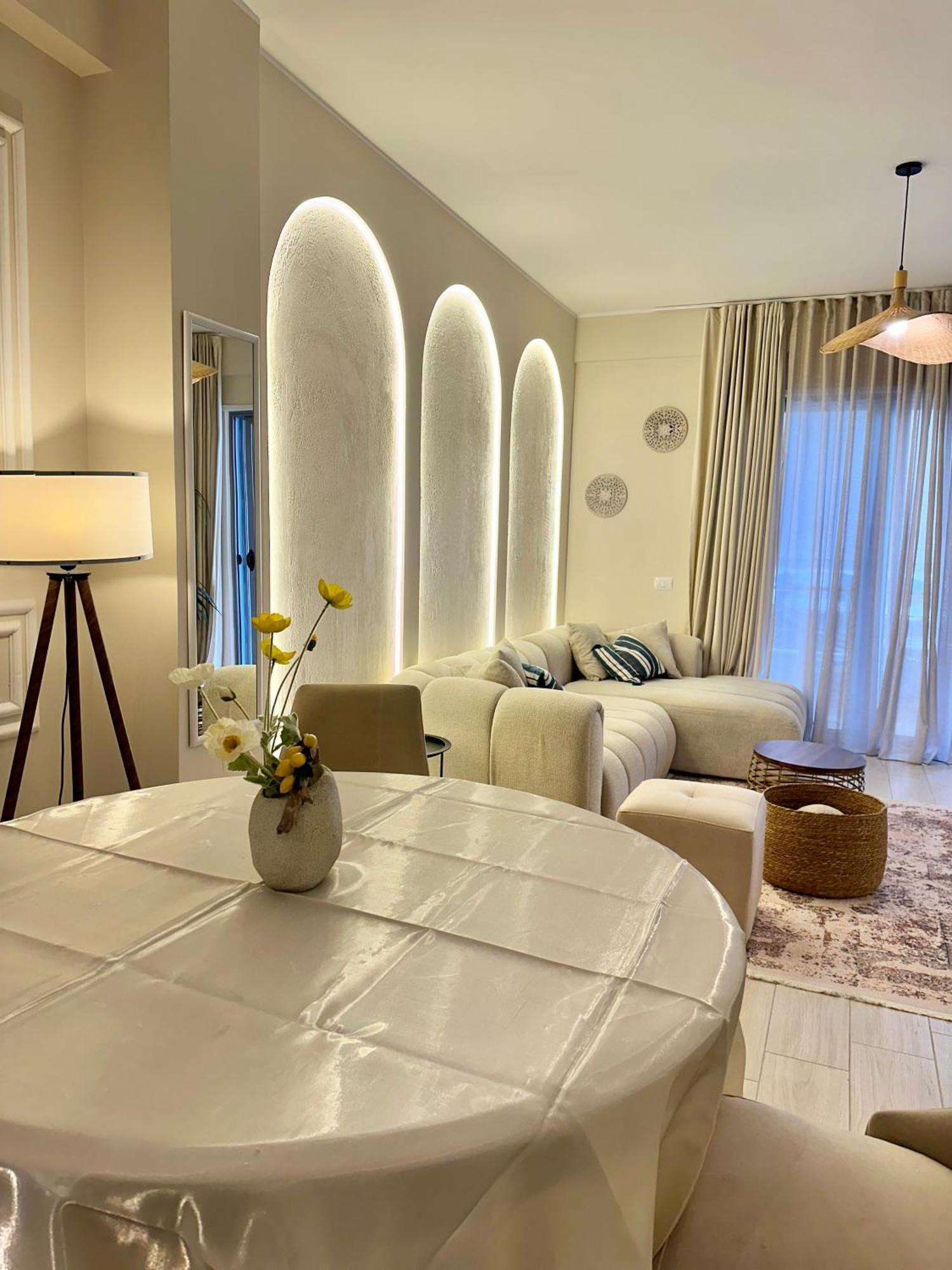 Lungomare Luxury Sea View Apartaments Vlore Exterior photo